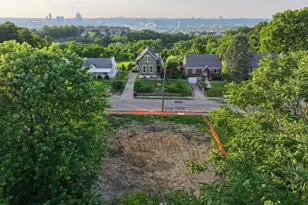 190 Kentucky Dr, Newport, KY 41071 - Photo 6