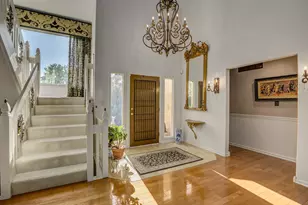 886 Squire Oaks Dr, Villa Hills, KY 41017 - Photo 4