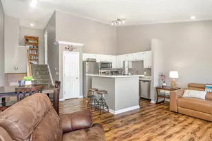 10741 Lakefront Cir, Independence, KY 41051 - Photo 6