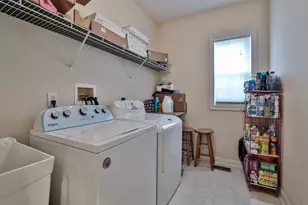 7497 Harvesthome Dr, Florence, KY 41042 - Photo 36