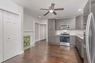 327 W 11th St, Newport, KY 41071 - Photo 6