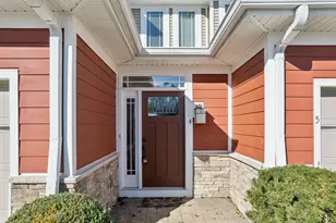 535 Riverpointe Dr, Dayton, KY 41074 - Photo 2