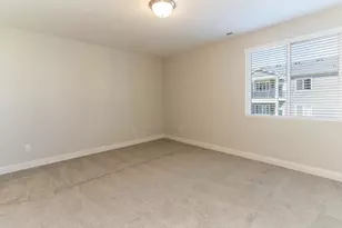 564 Tristan Ln, Florence, KY 41042 - Photo 16