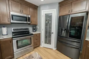 1393 Eagle View Dr, Hebron, KY 41048 - Photo 8