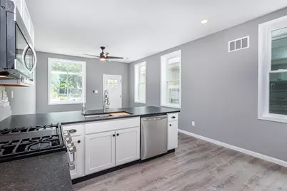 209 Pleasant Street, Covington, KY 41011 - Photo 6