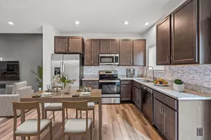 2236 Elias Boone Ct, Hebron, KY 41048 - Photo 8