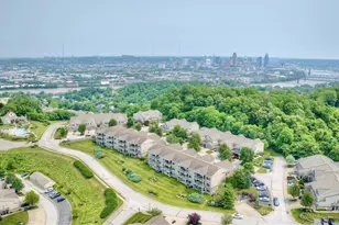 459 Pinnacle Way, Ludlow, KY 41016 - Photo 2