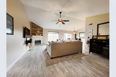 1460 Taramore Drive #302, Florence, KY 41042 - Photo 2