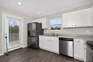 931 Shadowridge Dr, Elsmere, KY 41018 - Photo 2