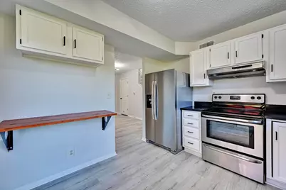 1602 Greens Edge Drive, Florence, KY 41042 - Photo 10