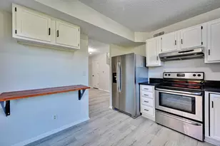 1602 Greens Edge Dr, Florence, KY 41042 - Photo 10