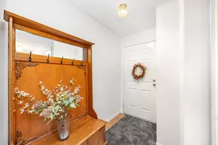 30 Highland Meadows Cir, Highland Heights, KY 41076 - Photo 2