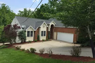 212 Ohio Ave, Fort Thomas, KY 41071 - Photo 2