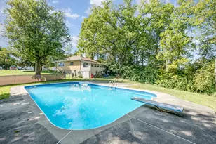 1062 W Virginia Ave, Florence, KY 41042 - Photo 2