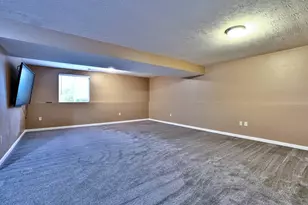 354 Keegan Ct, Burlington, KY 41005 - Photo 8