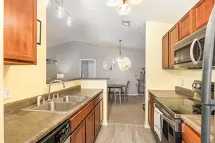 2316 Sawmill Ct, Burlington, KY 41005 - Photo 6