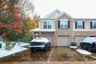 408 Breezewood Ct, Ludlow, KY 41016 - Photo 2