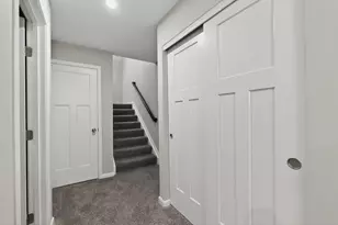 618 Foxhill Dr, Crescent Springs, KY 41017 - Photo 14