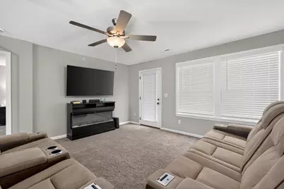 618 Foxhill Drive #10-102, Crescent Springs, KY 41017 - Photo 6