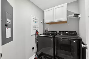 618 Foxhill Dr, Crescent Springs, KY 41017 - Photo 16