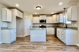 6074 Fallen Tree Ln, Burlington, KY 41005 - Photo 2