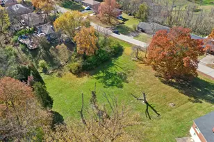 668 Ridgeway Dr, Taylor Mill, KY 41015 - Photo 2