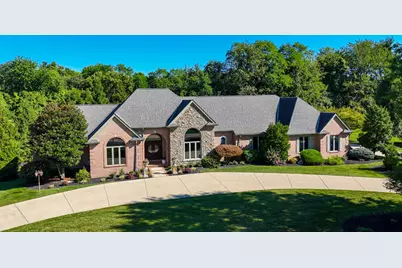 913 Rosewood Drive, Villa Hills, KY 41017 - Photo 2