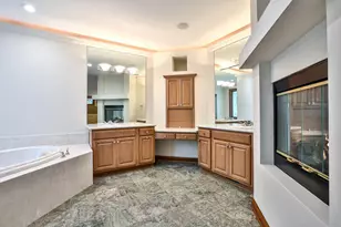 913 Rosewood Dr, Villa Hills, KY 41017 - Photo 26