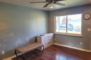 21 Cardinal Dr, Florence, KY 41042 - Photo 6