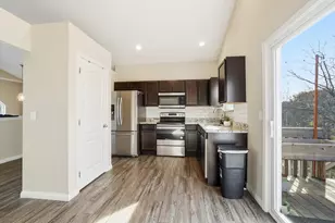 940 Shadowridge Dr, Elsmere, KY 41018 - Photo 10