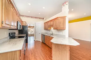 2618 St Charles Cir, Union, KY 41091 - Photo 8