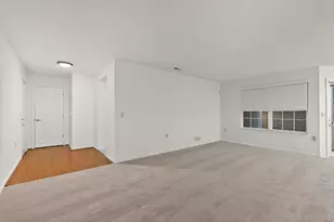 20 Parkside Dr, Florence, KY 41042 - Photo 8