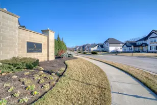 2644 White Pine Dr, Villa Hills, KY 41017 - Photo 1