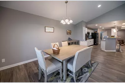 646 Hidden Pine Way, Crescent Springs, KY 41017 - Photo 10