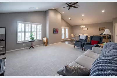 646 Hidden Pine Way, Crescent Springs, KY 41017 - Photo 8