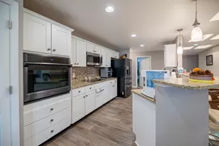 646 Hidden Pine Way, Crescent Springs, KY 41017 - Photo 2