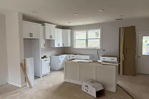 706 Belle Ridge Loop, Bellevue, KY 41073 - Photo 2