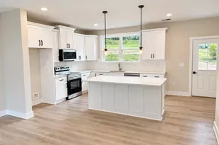 706 Belle Ridge Loop, Bellevue, KY 41073 - Photo 2