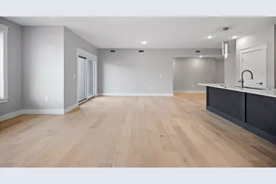 745 Manhattan Boulevard #303, Dayton, KY 41074 - Photo 12