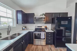 2513 Northern Dancer Ct, Burlington, KY 41005 - Photo 2