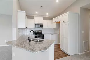 898 Walton Ter Dr, Walton, KY 41094 - Photo 4