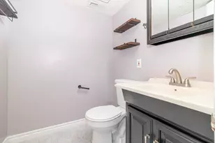 6806 Hillock Ct, Florence, KY 41042 - Photo 14