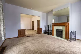 330 W 9th Street W, Newport, KY 41071 - Photo 10