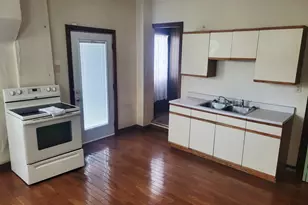 330 W 9th Street W, Newport, KY 41071 - Photo 10