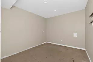 8601 Marais Dr, Union, KY 41091 - Photo 32