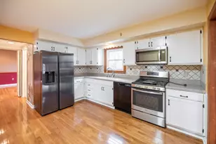 216 Applewood Dr, Lakeside Park, KY 41017 - Photo 2