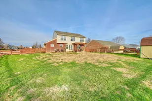 8500 Moonstone Ct, Florence, KY 41042 - Photo 2