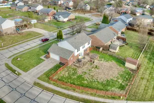 8500 Moonstone Ct, Florence, KY 41042 - Photo 32