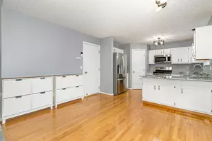 756 Ridgepoint Dr, Independence, KY 41051 - Photo 2