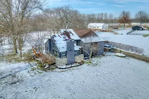 8657 Valleyview Dr, Florence, KY 41042 - Photo 2